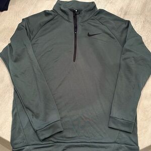 Nike quarter zip pullover